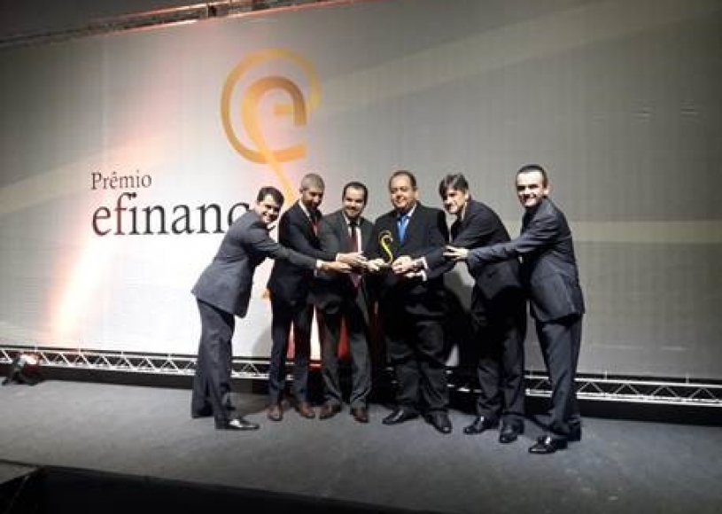 Sicoob lidera as categorias Canais e Open Banking do Prêmio efinance 2018